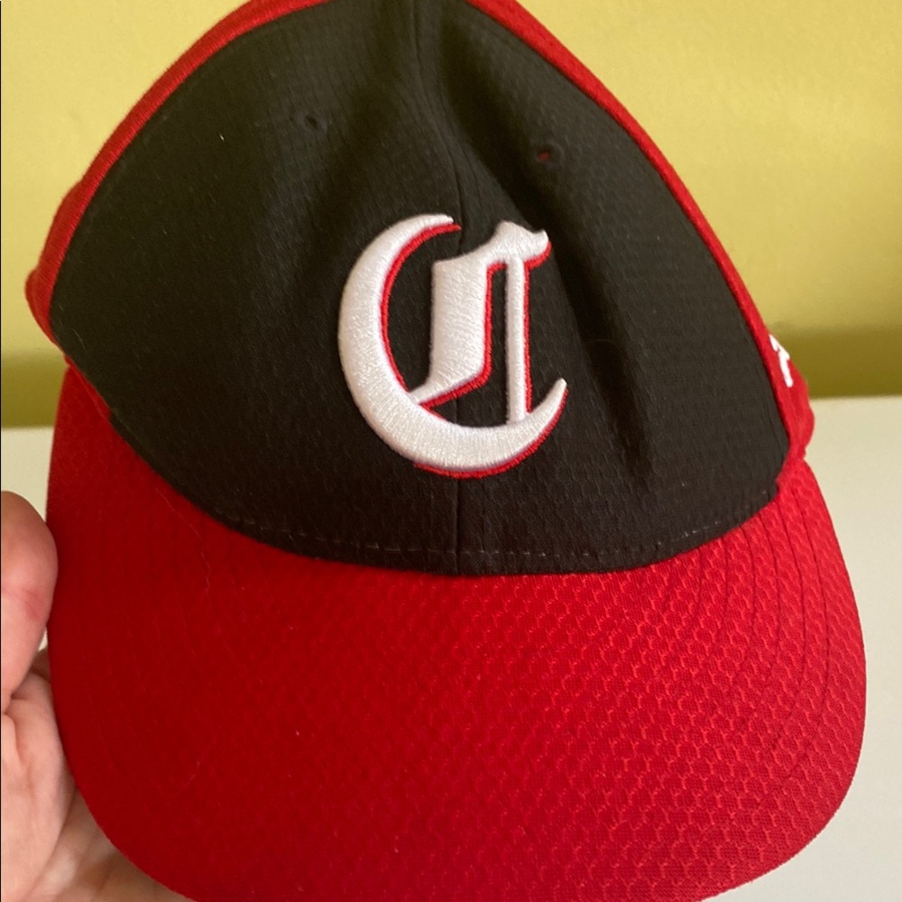 New Era 59Fifty Cincinnati Reds Ball Cap * Autograph unknown* Size 7 1/8 Unworn